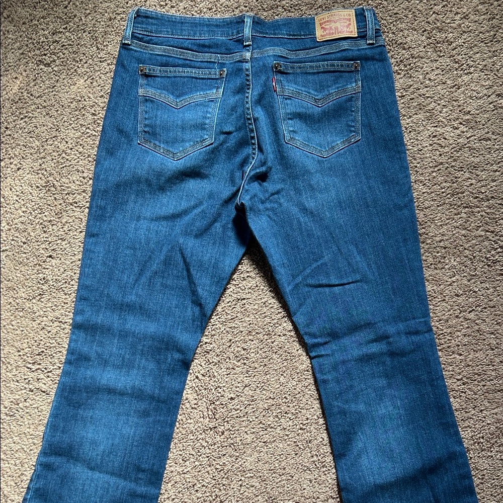 Levi's Women's Classic Straight Leg Denim - Picture 4 of 4